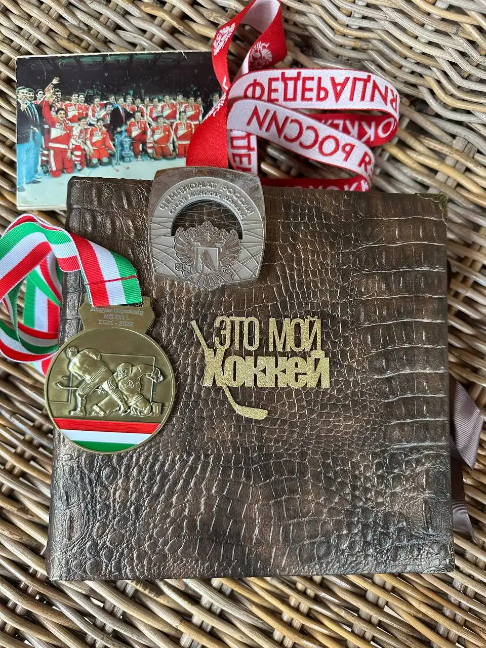 Фотоальбом ручной работы хоккейной тематики