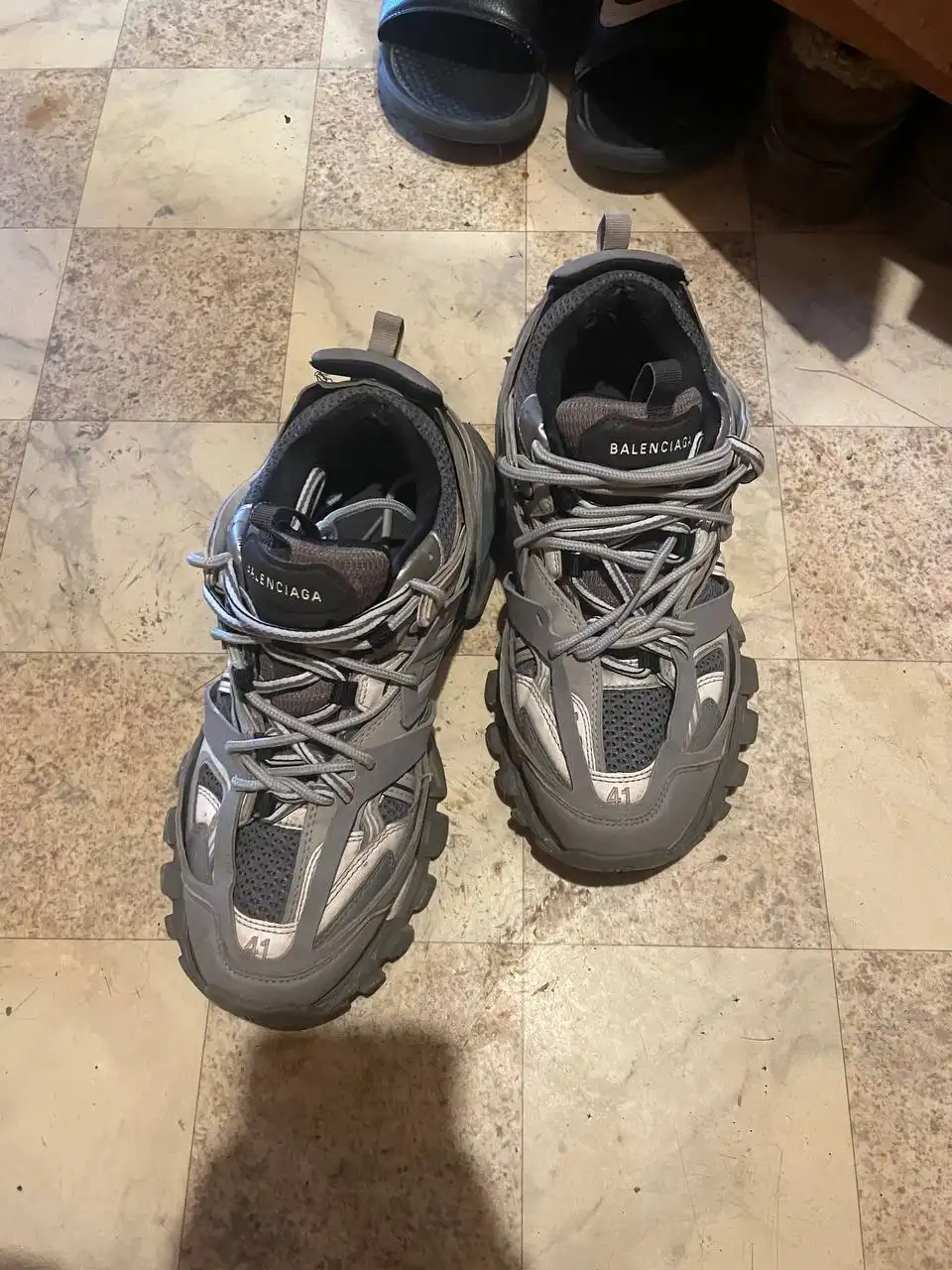 Продам реплику Balenciaga траки 41 размер - Обувь (Одежда) в Неизвестно