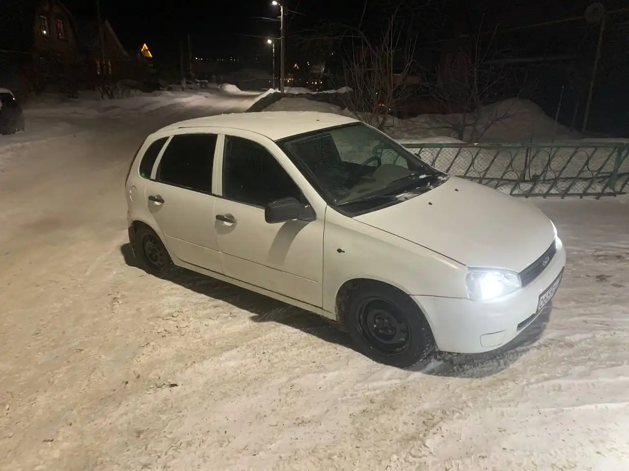 Продажа автомобиля 2011 года - Авто в Неизвестно