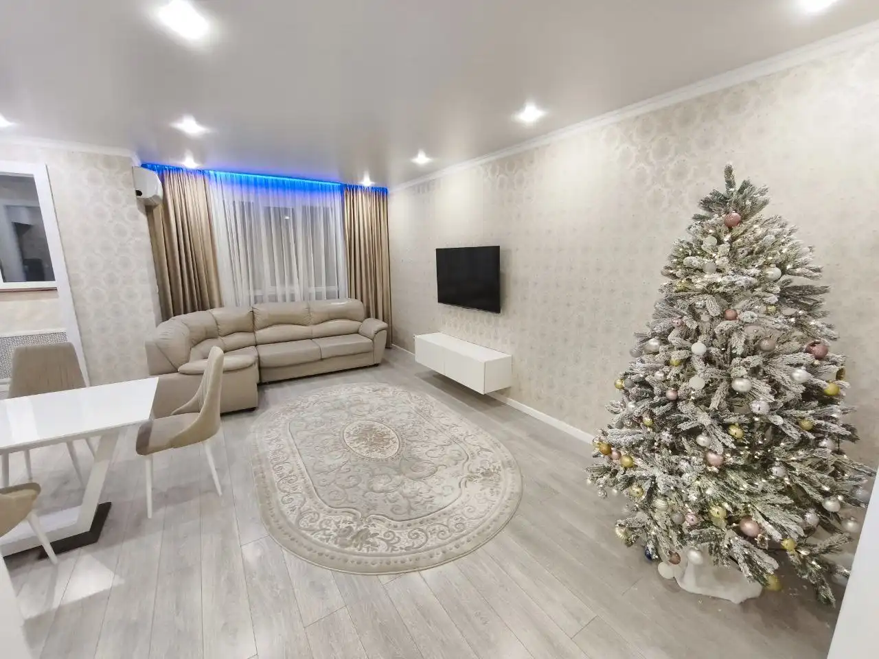 Продажа евро трёшки в Южном городе - Квартиры (Недвижимость) в Неизвестно