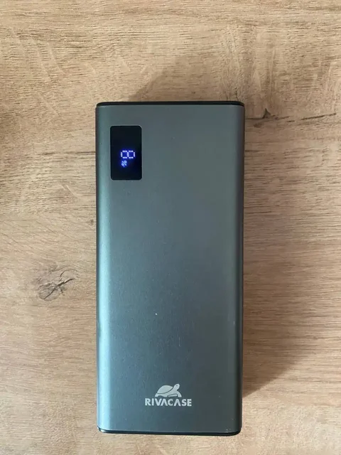 Повербанк и микронаушник - Электроника в Неизвестно