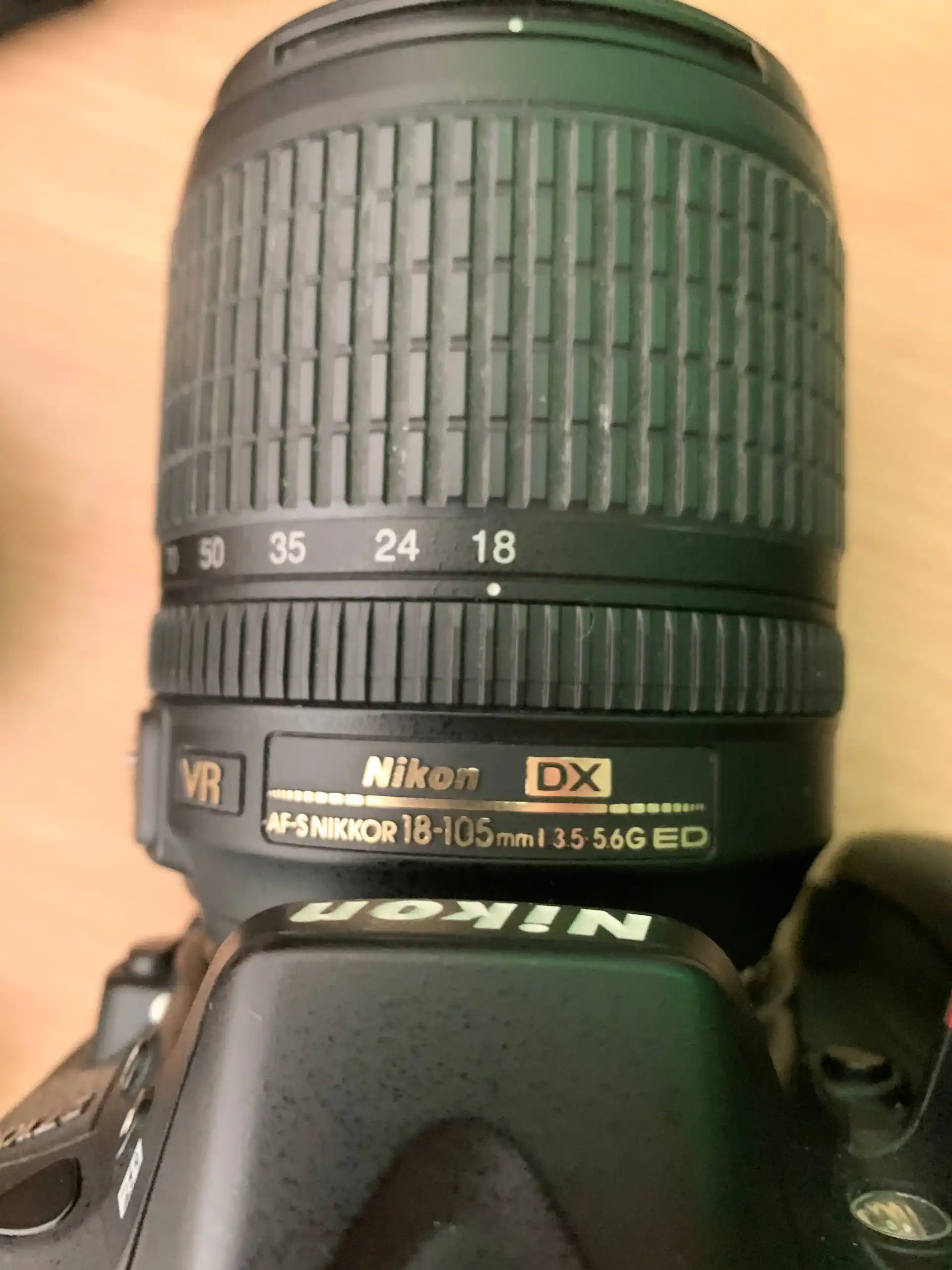 Продам фотоаппарат Nikon7100