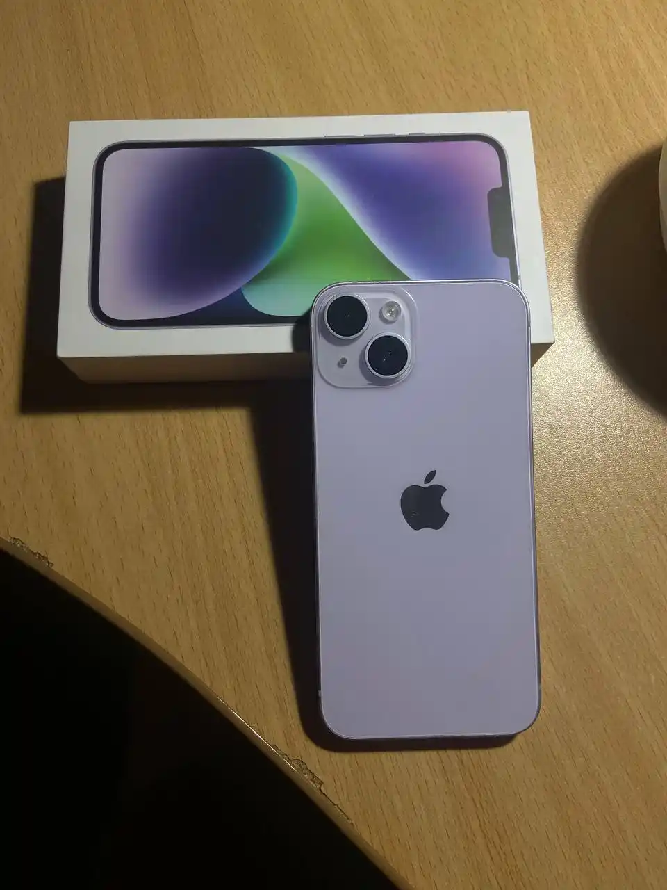 Продам iPhone 14