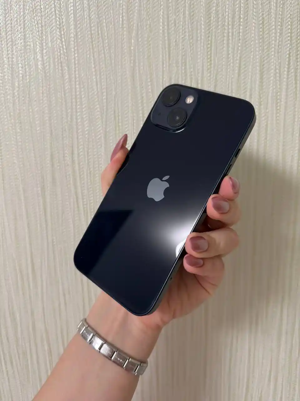 Продам iPhone 13 128GB