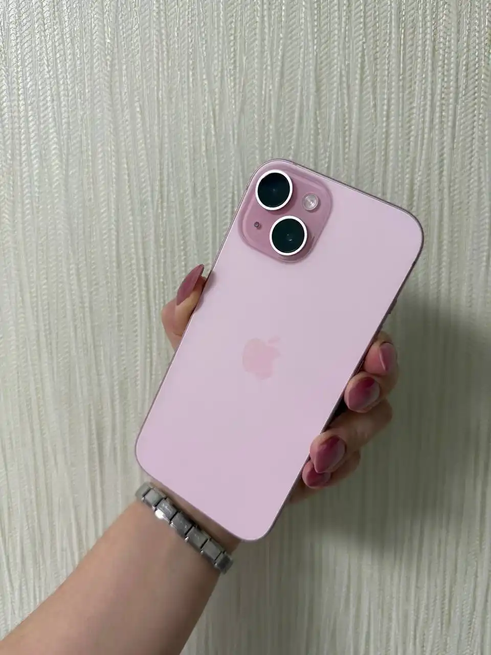 Продам или обменяю iPhone 15 256 ГБ