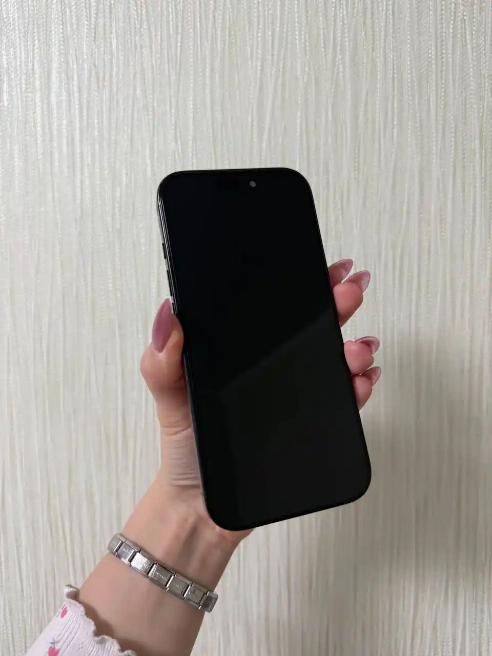 Продам или обменяю iPhone 16 Pro 256 ГБ