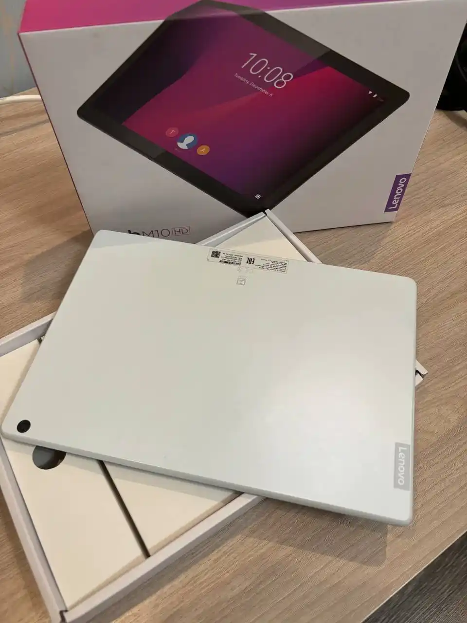 Планшет Lenovo Tab M10