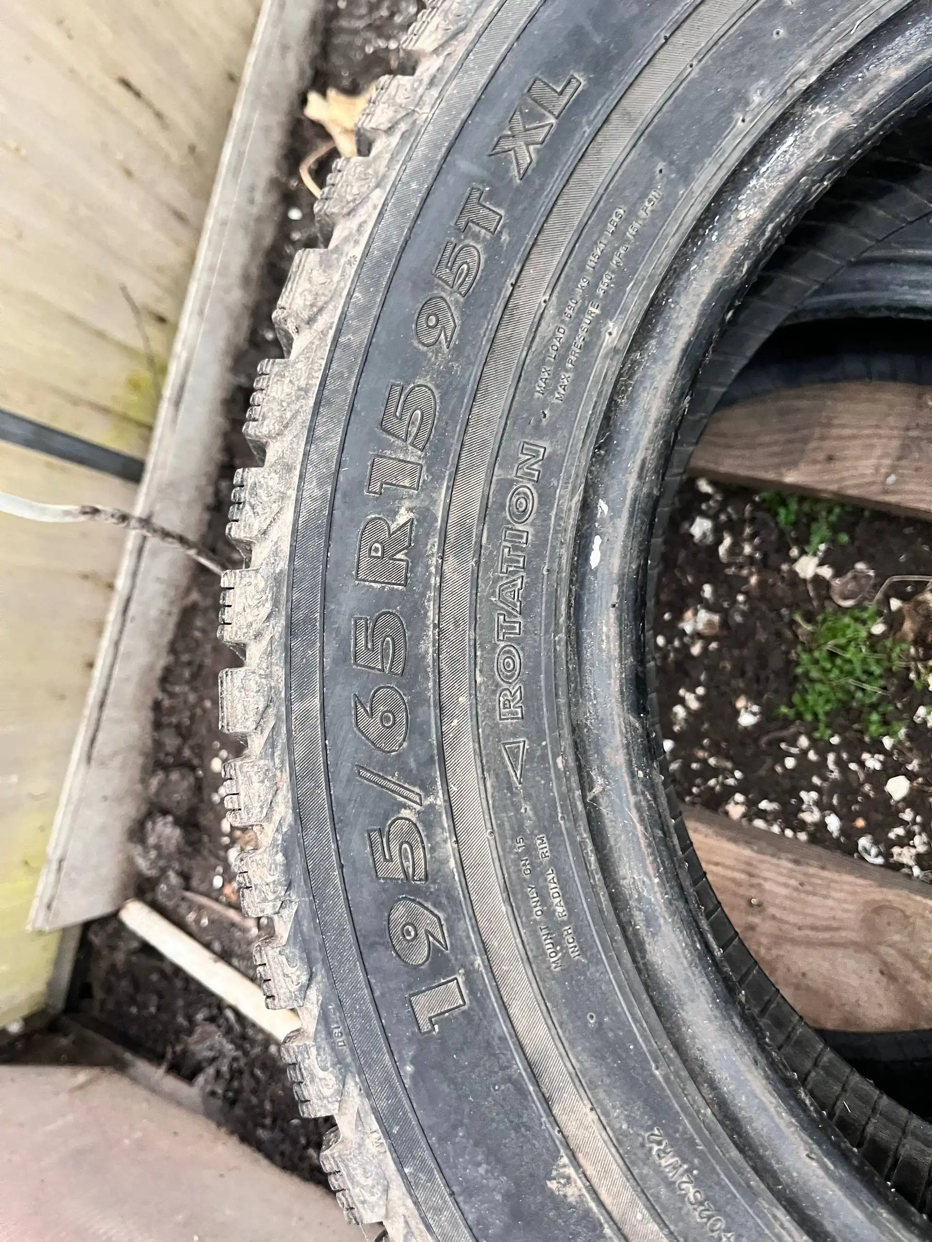 Продам зимнюю резину Nordman