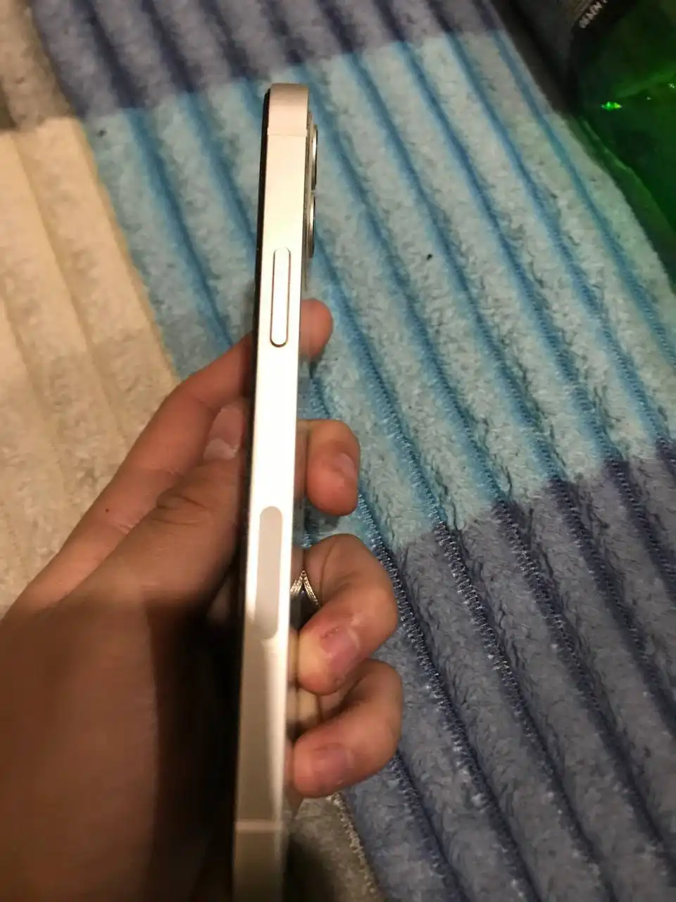 Продам iPhone 12 128гб с замененным экраном и разбитым задним стеклом