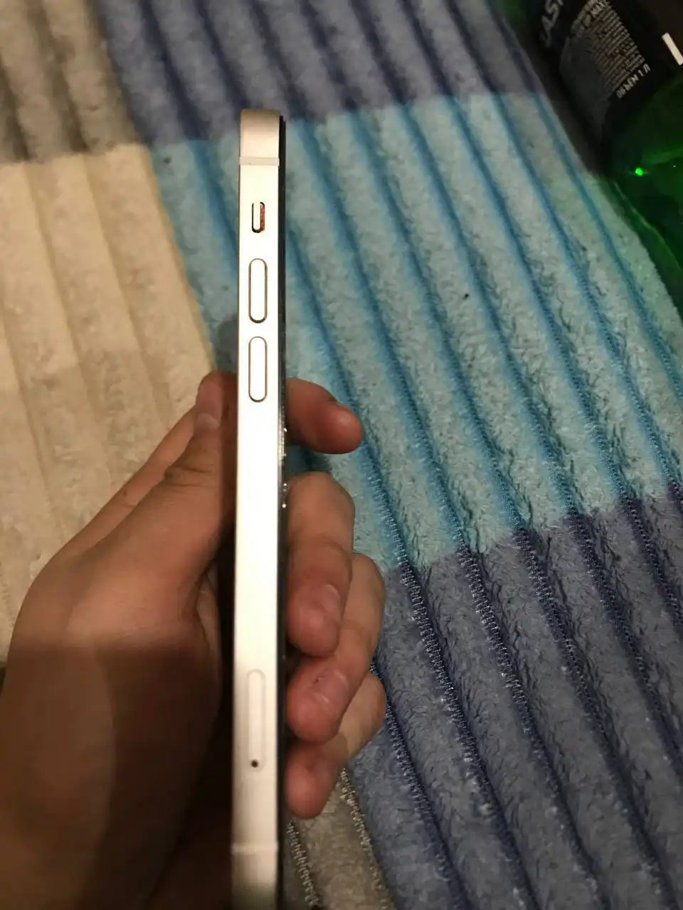 Продам iPhone 12 128гб с замененным экраном и разбитым задним стеклом