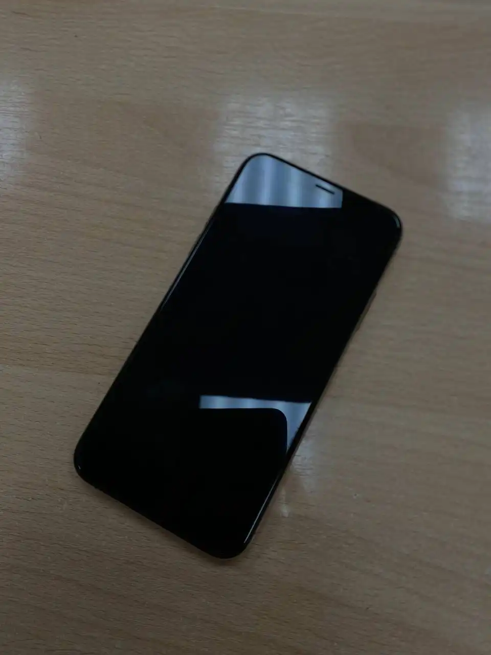 Продам iPhone XS 64gb в отличном состоянии