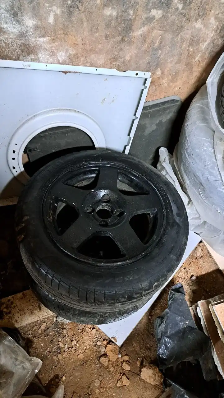 Продажа 4 дисков с резиной R14 разболтовка 4×98