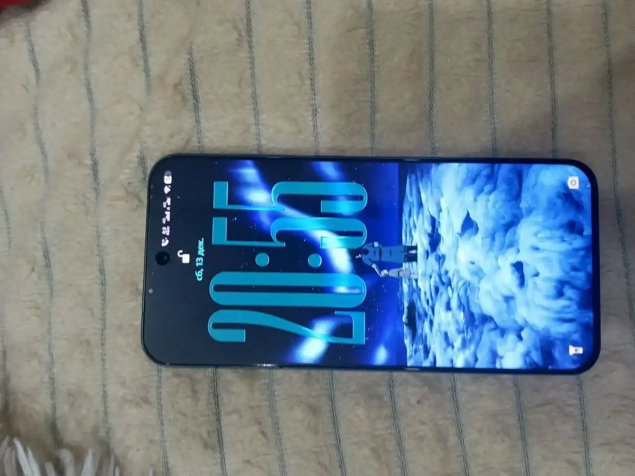 Продается телефон Vivo x200 pro mini или обмен на iPhone 15 Pro