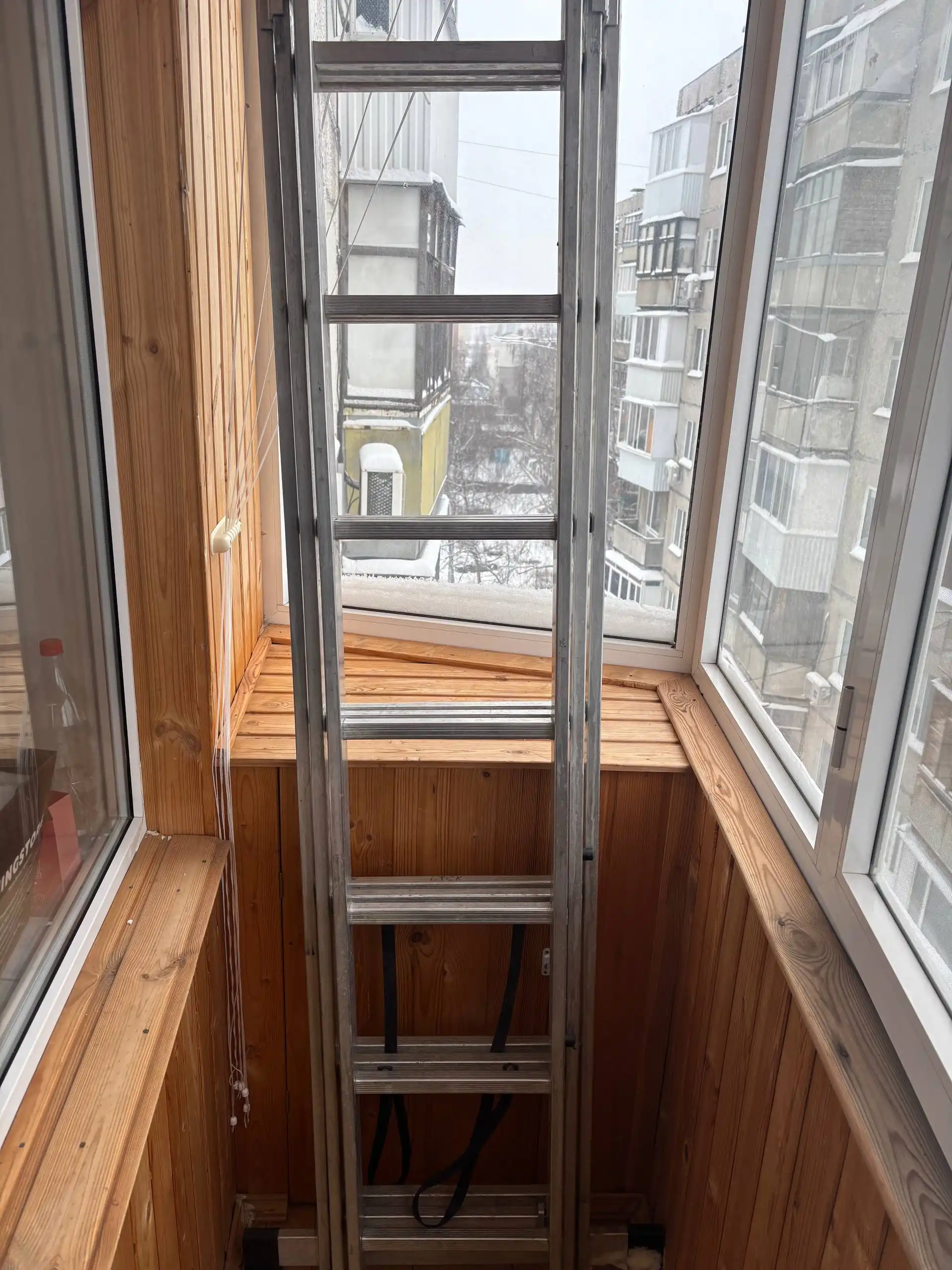 Лестница складная выдвижная алюминиевая DILWIS до 4.55 м