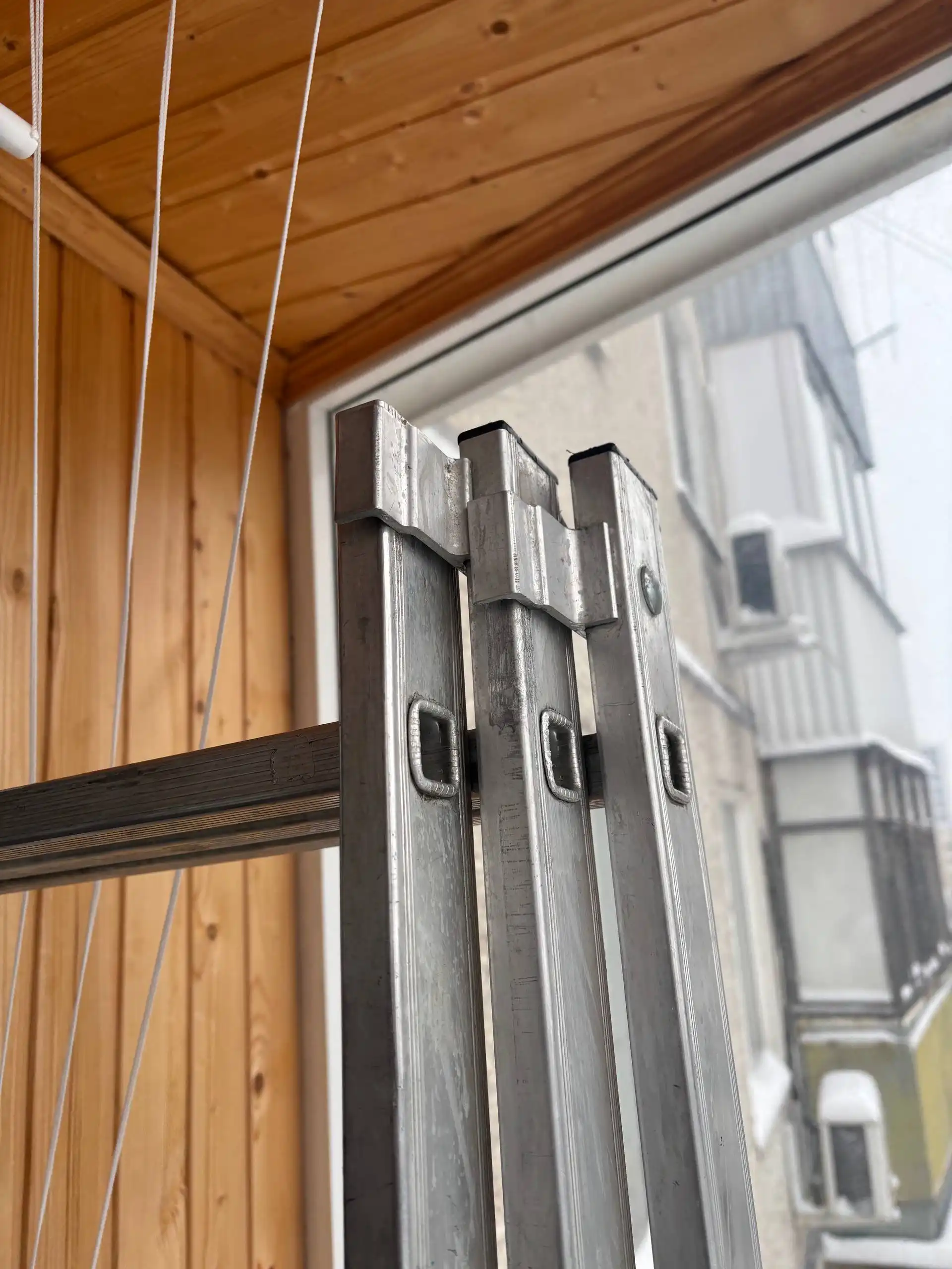 Лестница складная выдвижная алюминиевая DILWIS до 4.55 м