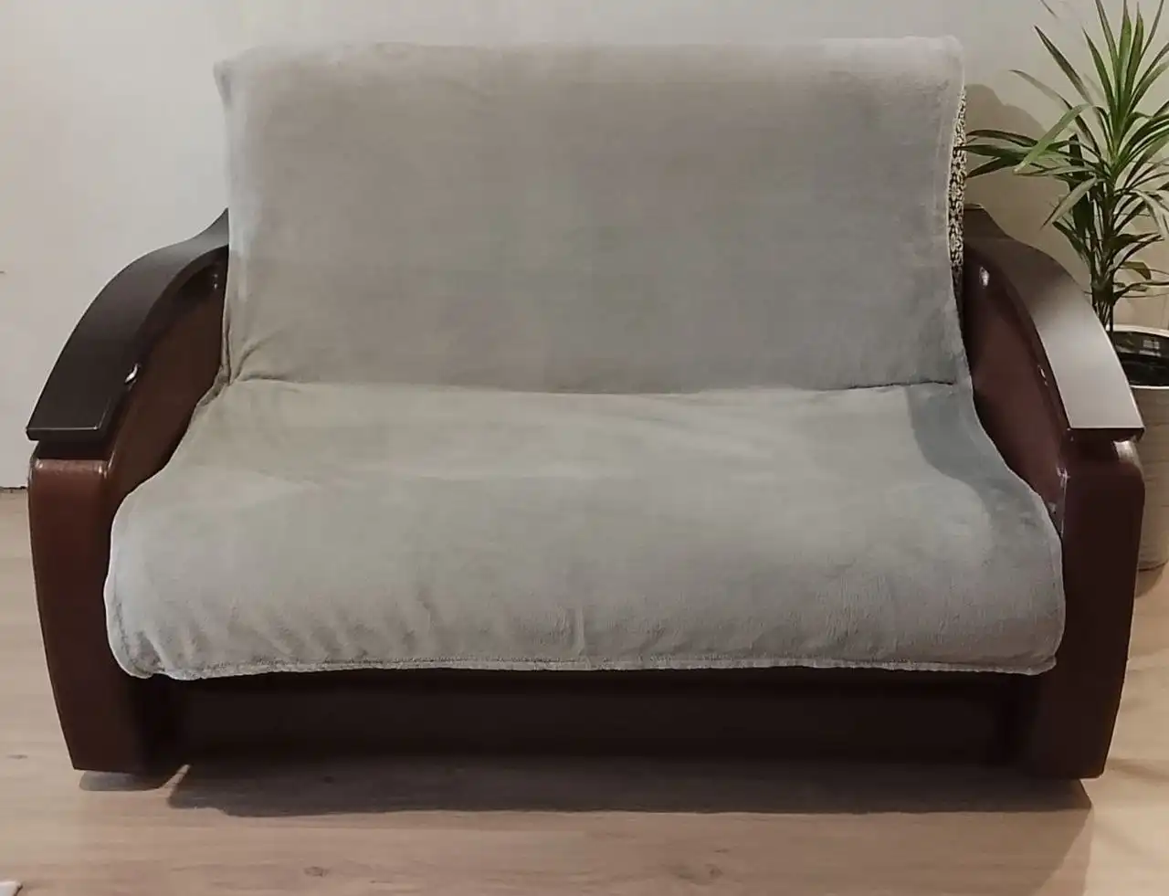 Диван с ящиком для хранения