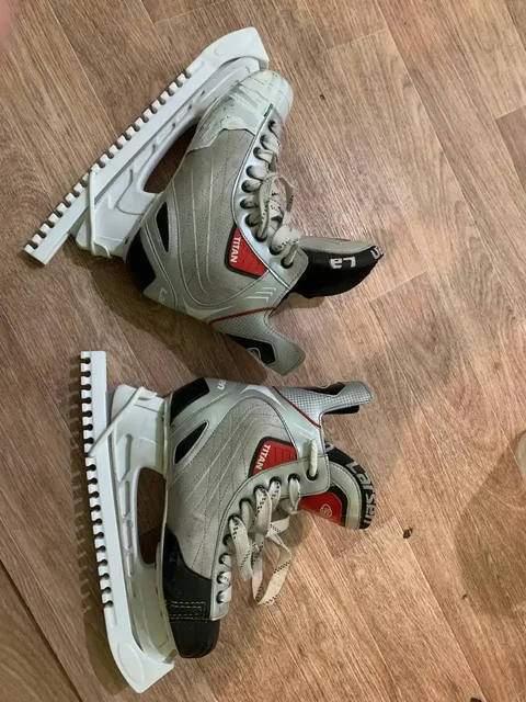 Кроссовки размер 42-43 - частное объявление в Уфа