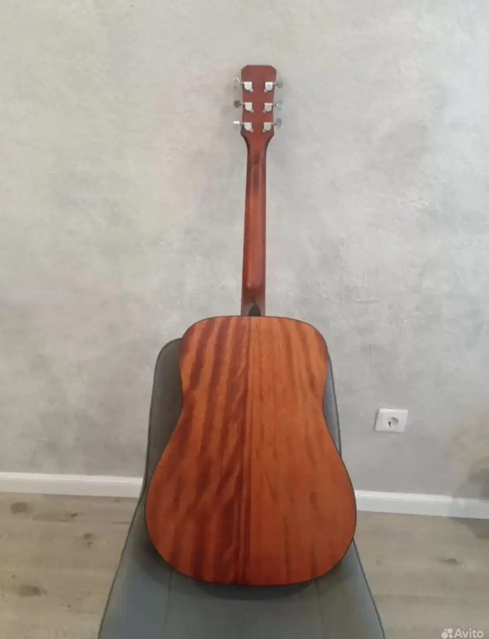 Продажа гитары в идеальном состоянии