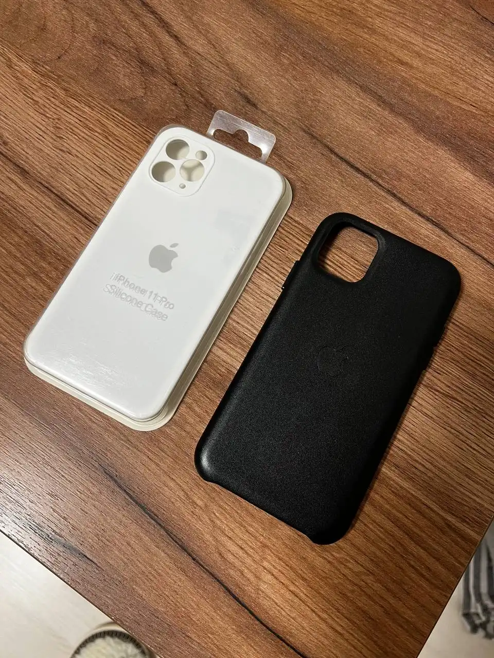 Продажа чехла и провода для iPhone