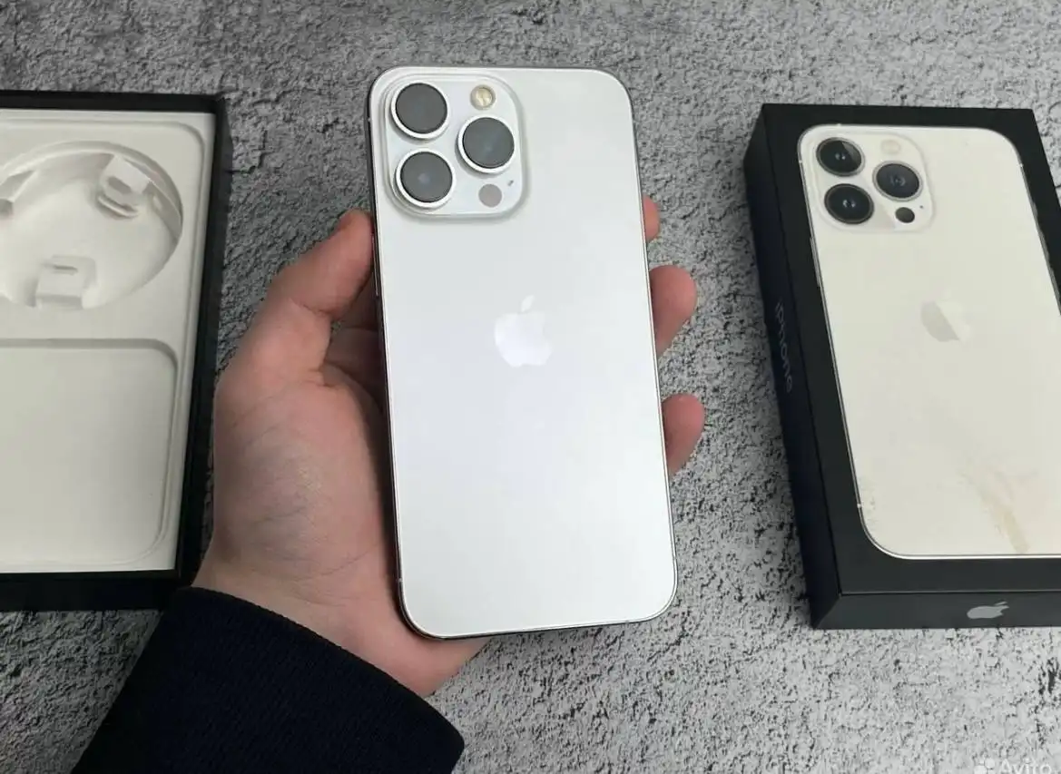 Продам iPhone 13 Pro 128GB Silver в отличном состоянии