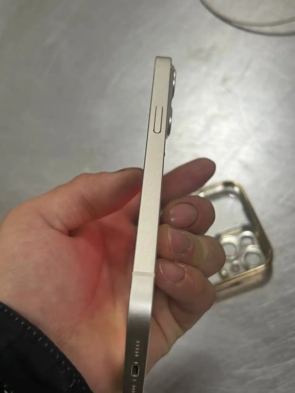 Продам iPhone 13 128 ГБ