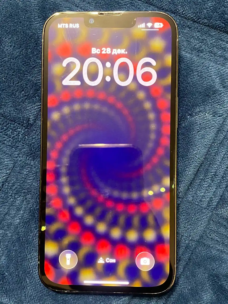 Айфон 13 про с замененным аккумулятором и неработающей камерой 0.5