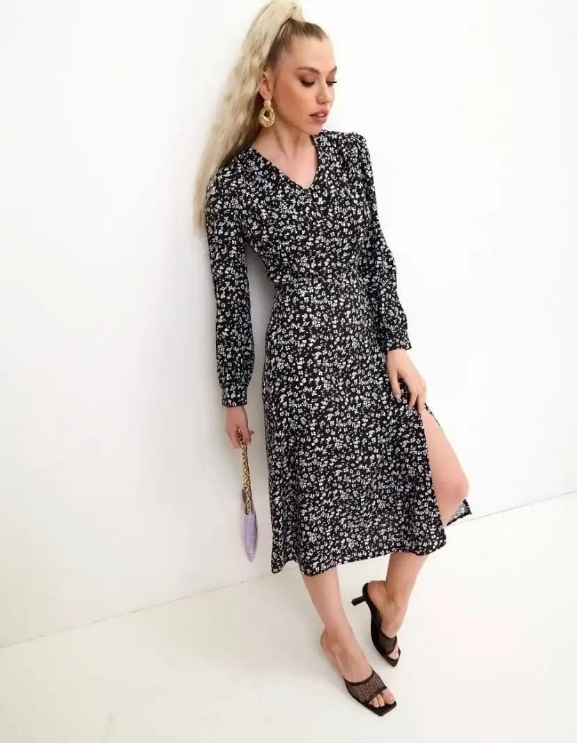 Продажа одежды из гардероба