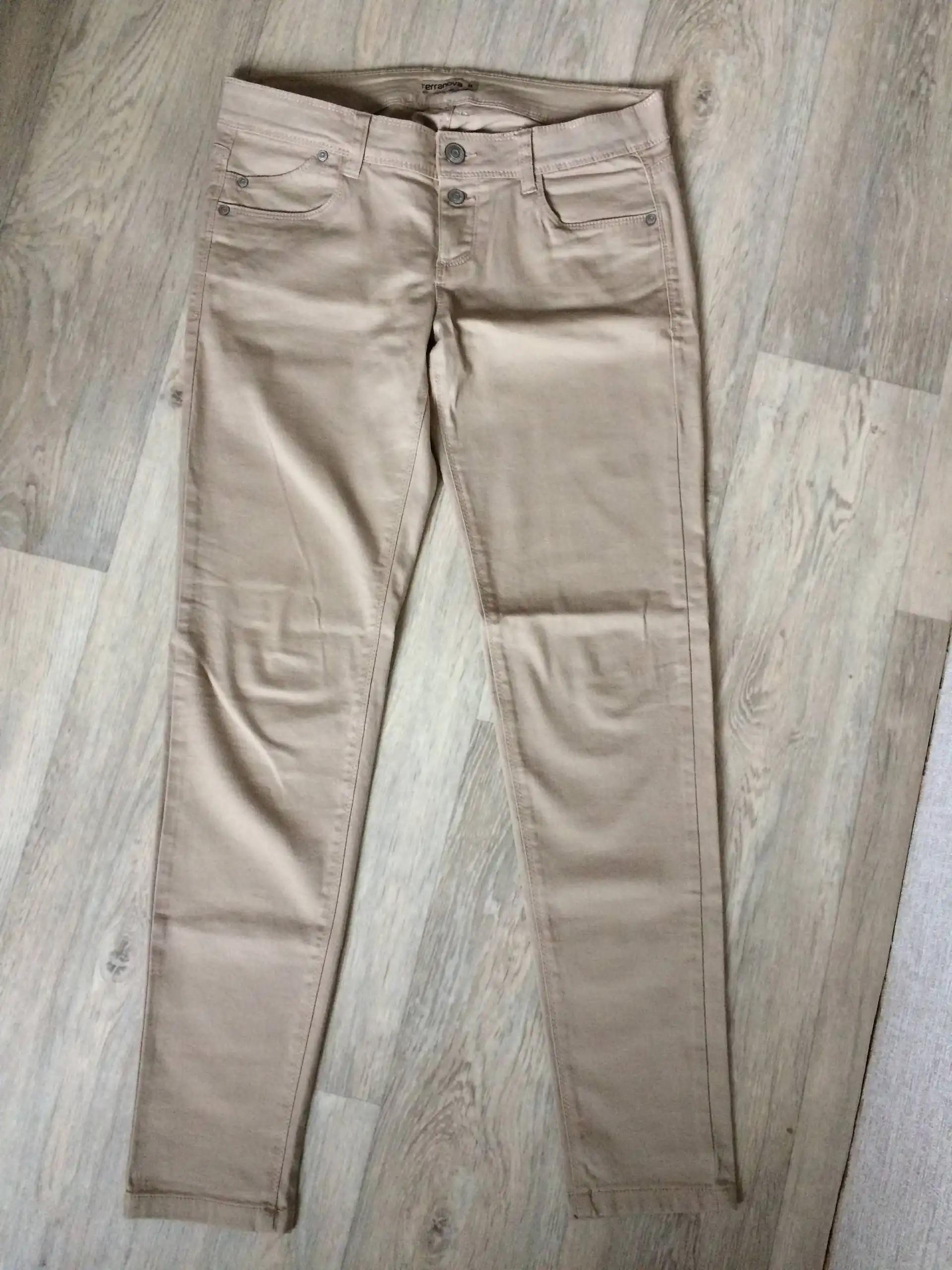 Продажа одежды из гардероба