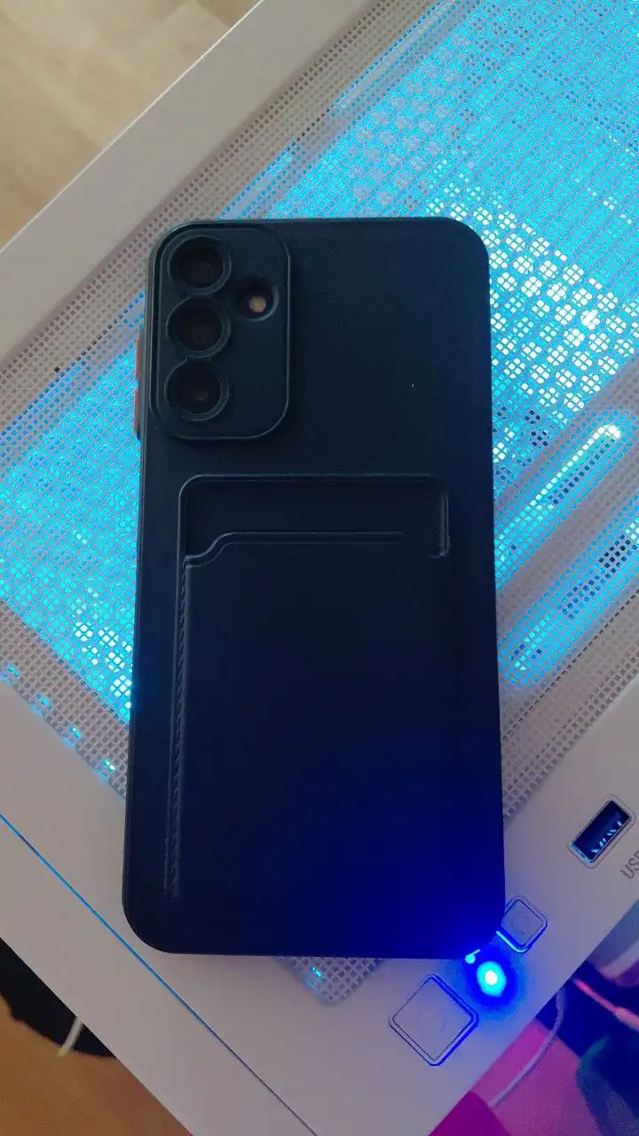 Продаётся телефон Самсунг - Телефоны (Электроника) в Уфа