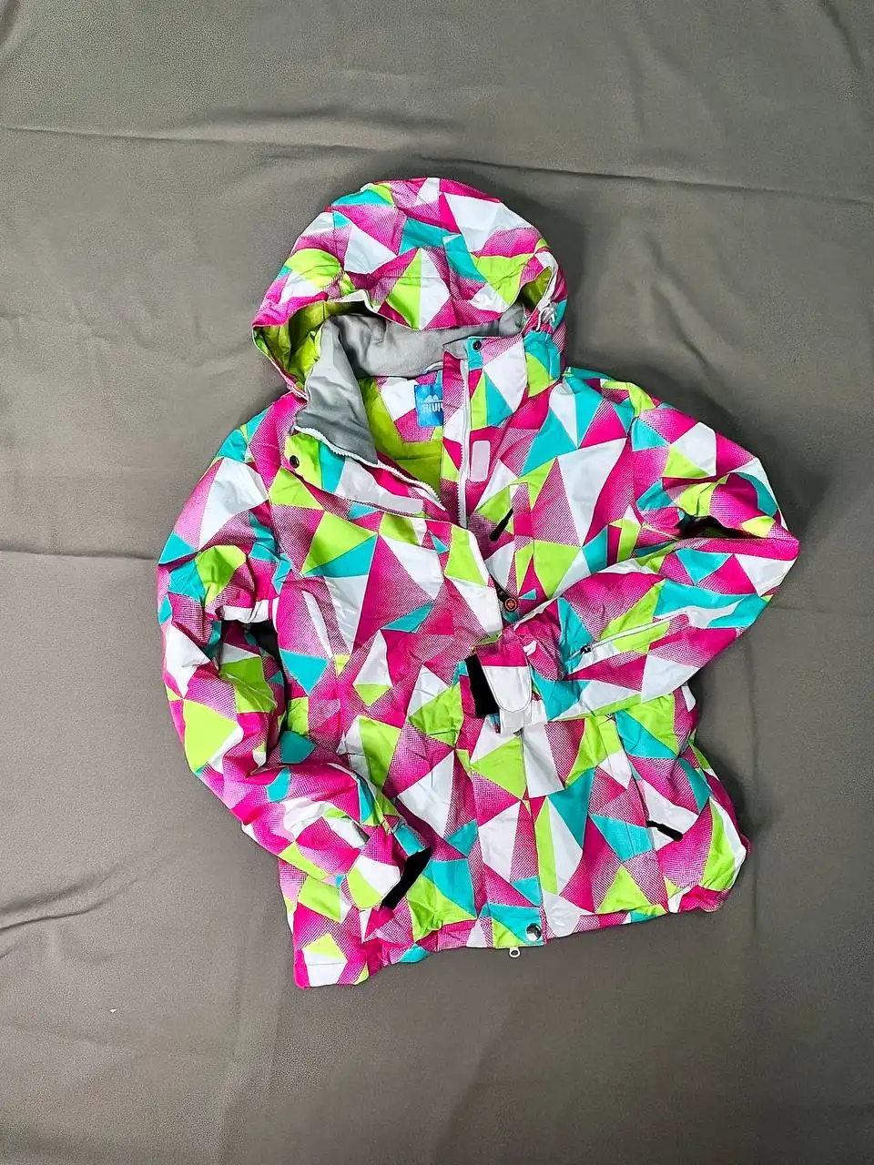 Распродажа новых горнолыжных курток и штанов - Спортивная одежда (Одежда) в Уфа