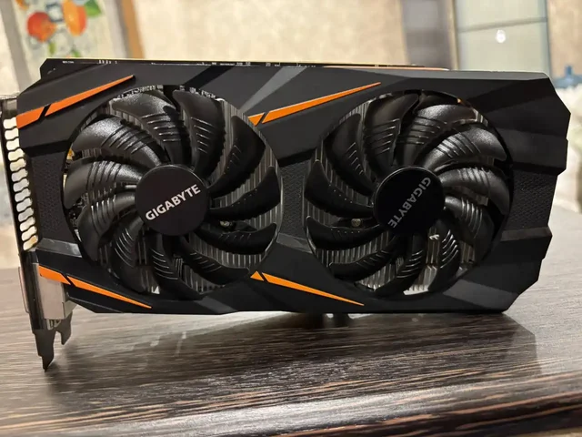 Видеокарта GTX 1060 3 GB от Gigabyte в хорошем состоянии - Планшеты в Уфа