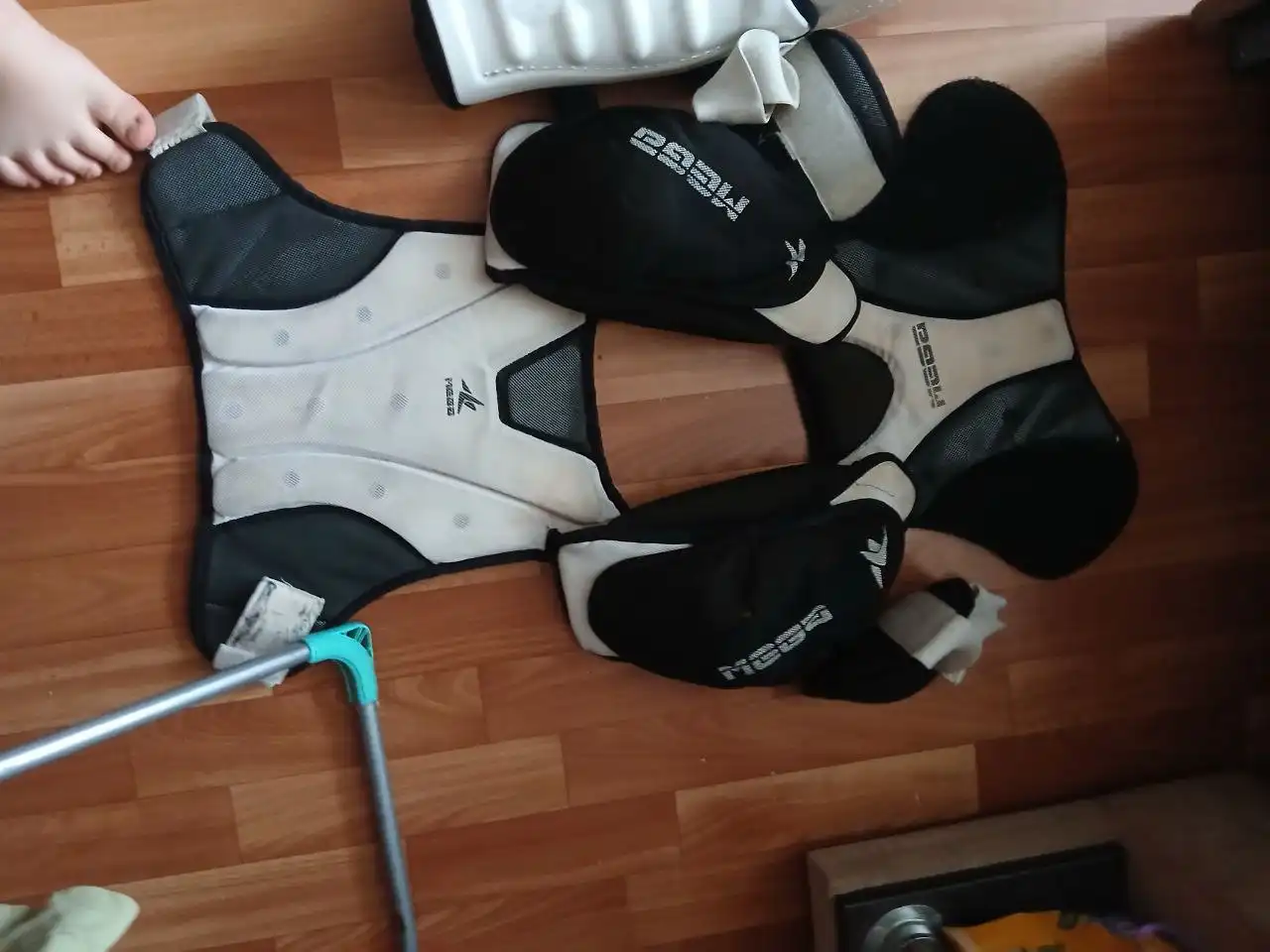 Продажа вещей за 10 тысяч рублей - Барахолка в Уфа