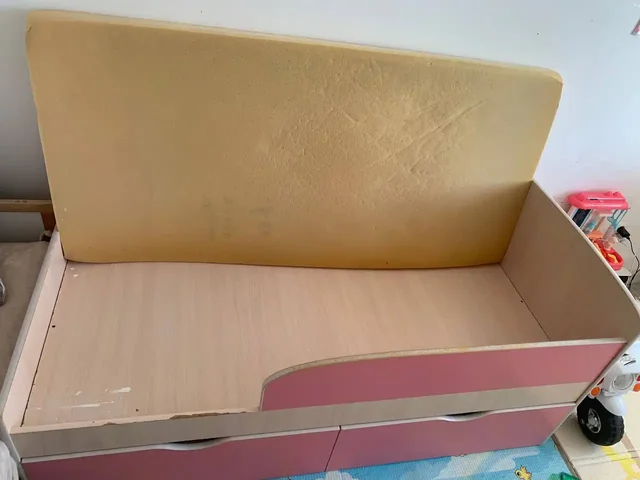 Продам детские кровати IKEA и розовую с ящиками - Товары для детей в Уфа
