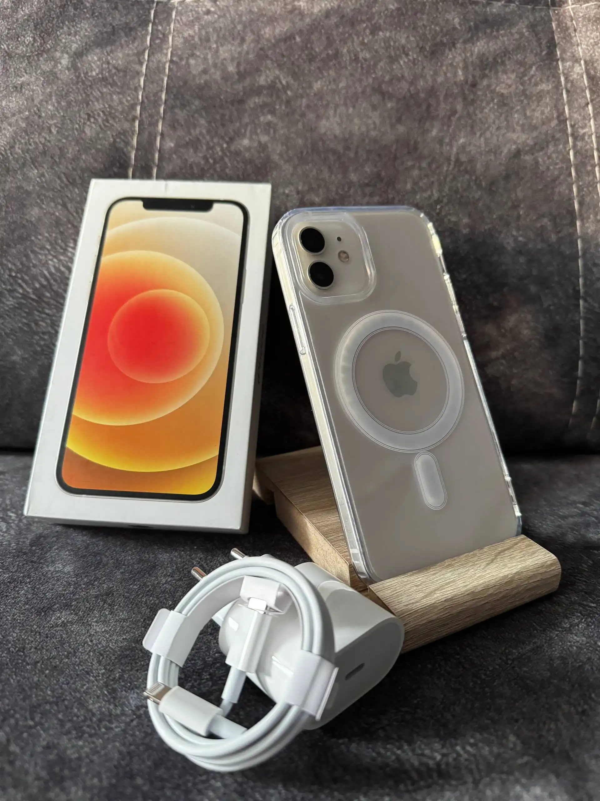 Продам iPhone 12 64GB белый - Смартфоны (Электроника) в Уфа