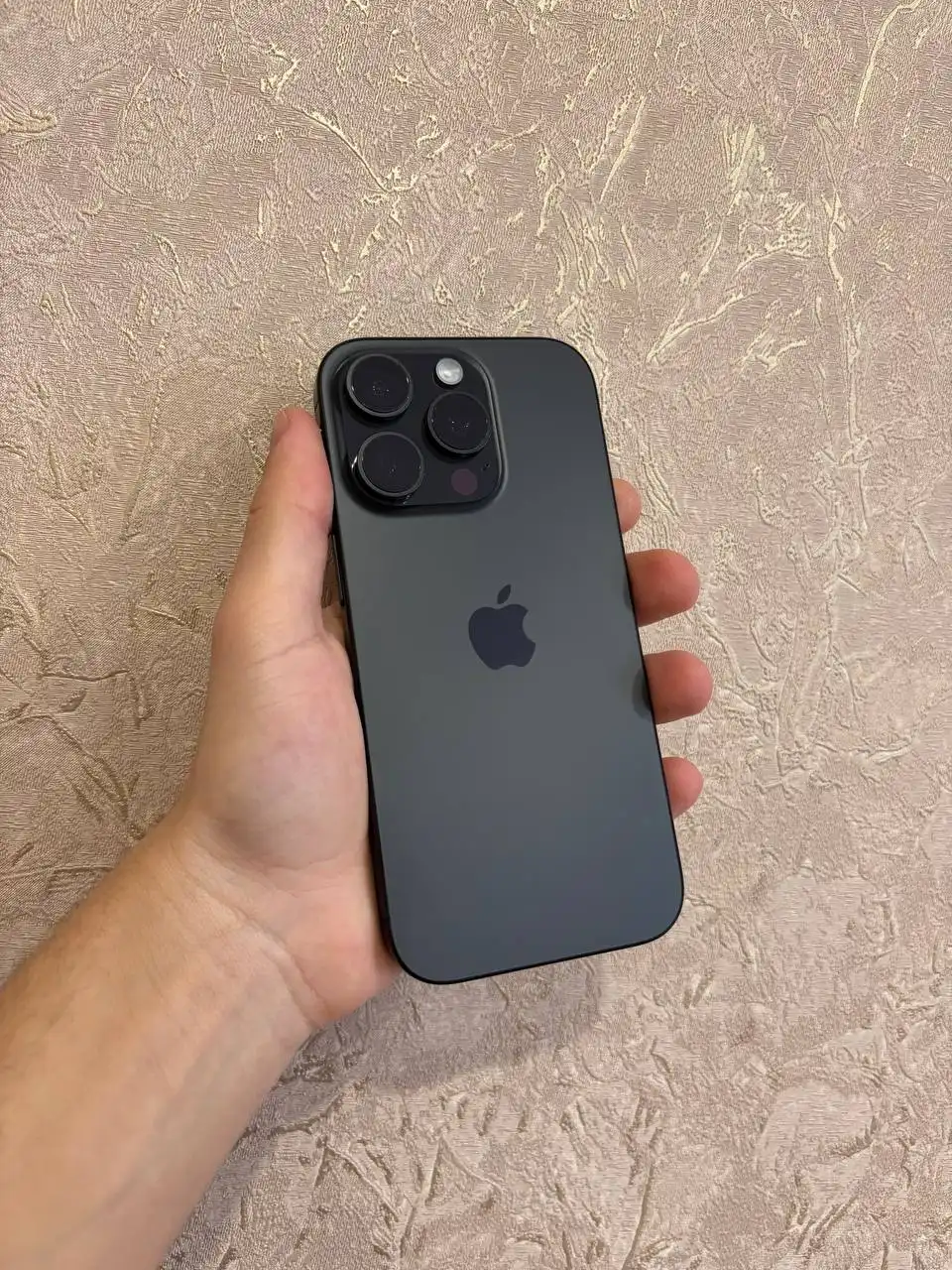 Продам iPhone 16 Pro на гарантии - Смартфоны (Электроника) в Уфа