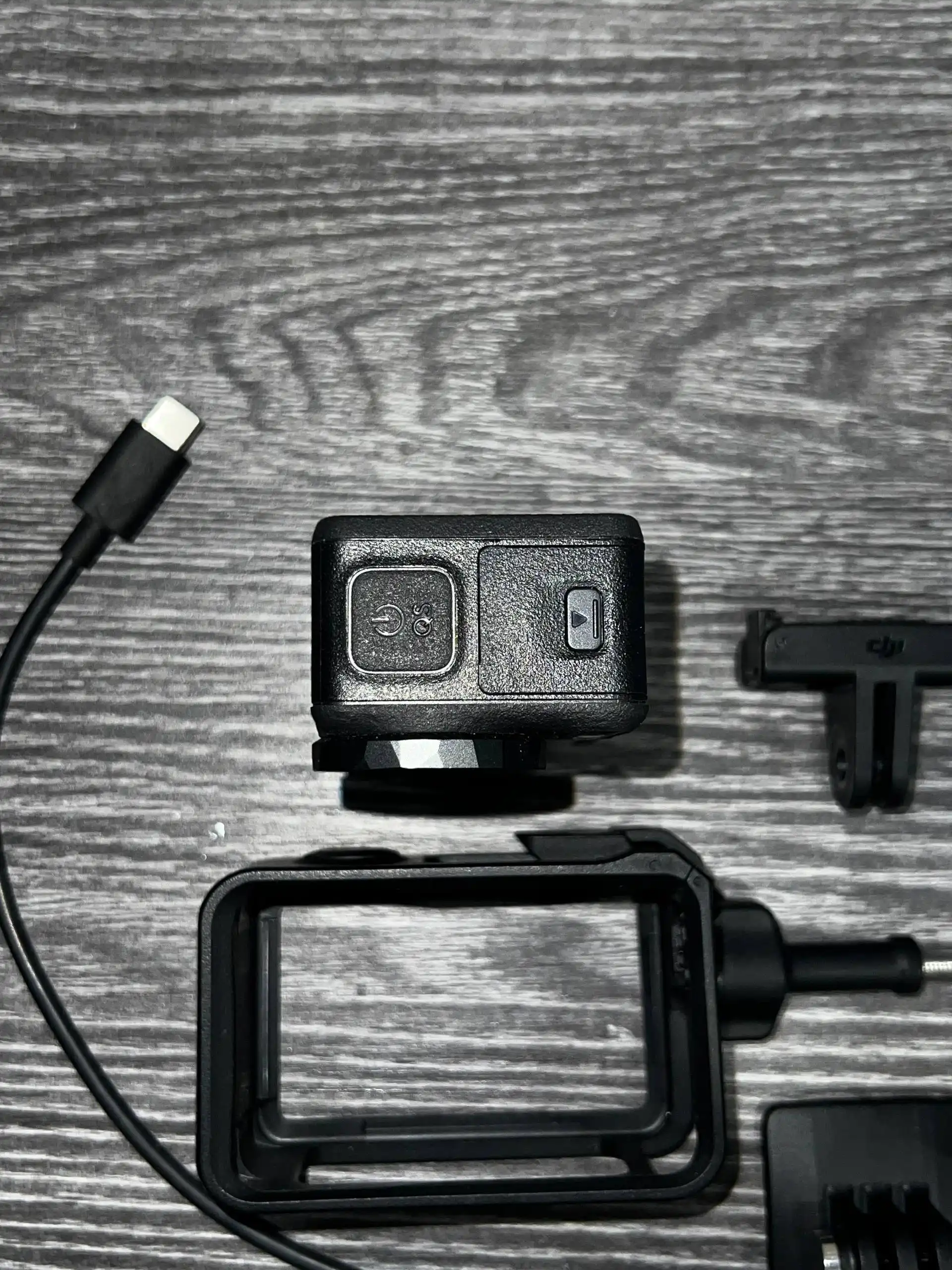 Продается DJI Action 5 Pro в идеальном состоянии - Экшн-камеры (Электроника) в Уфа