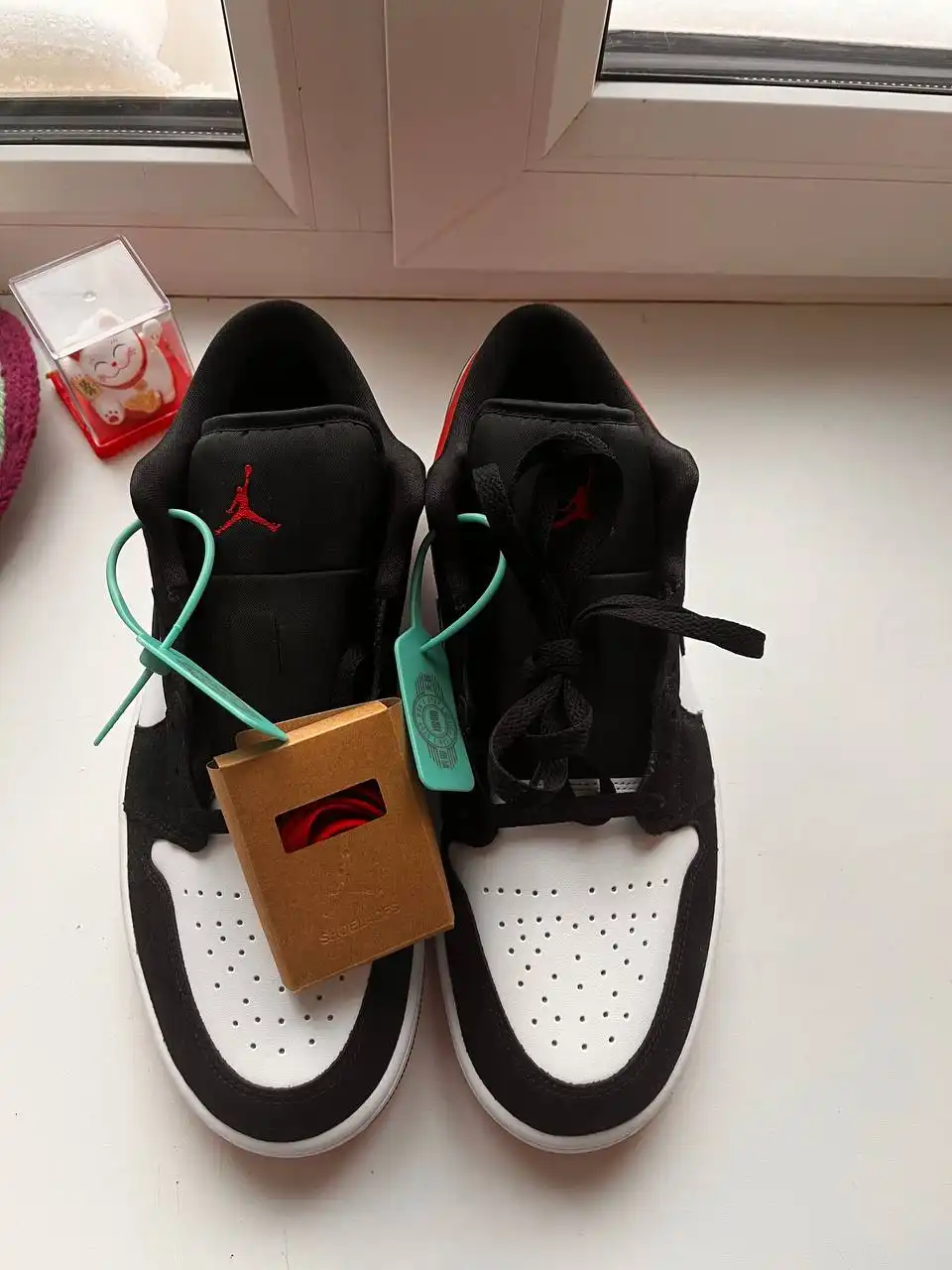 Продажа кроссовок Nike Air Jordan 1 low White Black Gym Red - Кроссовки (Одежда) в Уфа