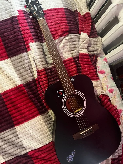 Продажа гитары в хорошем состоянии - Религиозные предметы в Уфа
