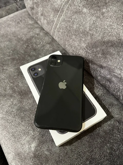 Продам iPhone 11 64GB - Игры в Уфа