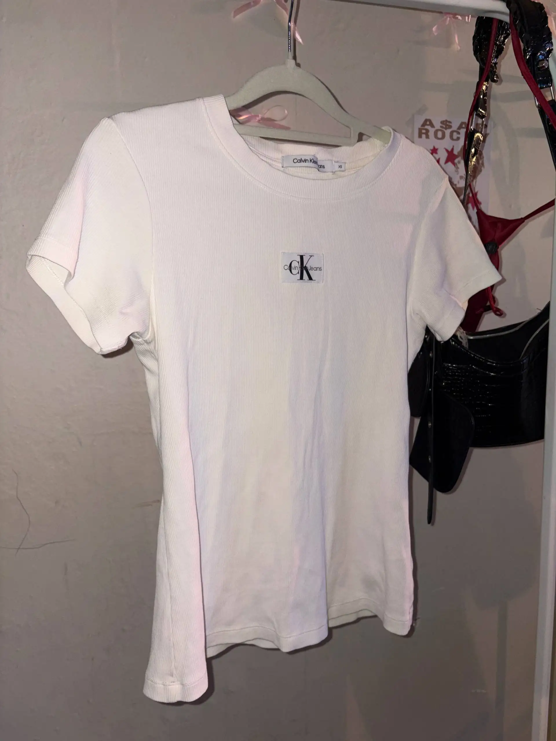 Продажа одежды и аксессуаров: спортивка Adidas, сумки Guess, куртка, футболка CK, дубленка - Одежда в Уфа