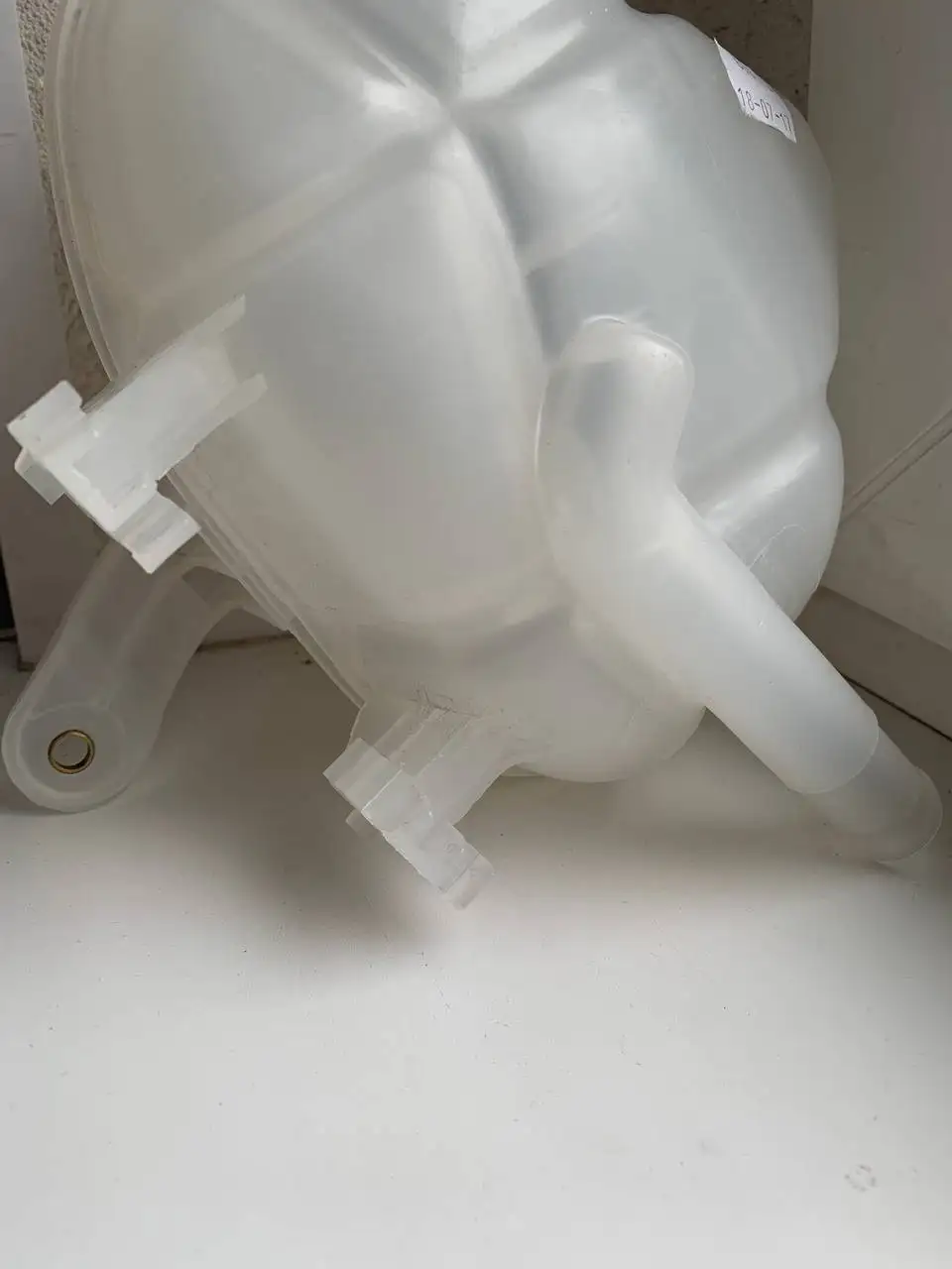 Продам бак напорный радиатора Opel Corsa оригинал - Автозапчасти (Запчасти) в Уфа