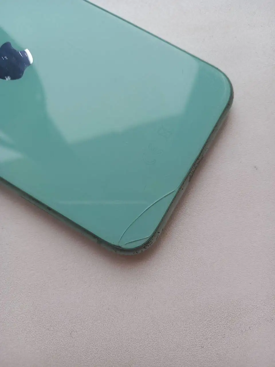 Продается iPhone 11 с повреждениями - Смартфоны (Электроника) в Уфа
