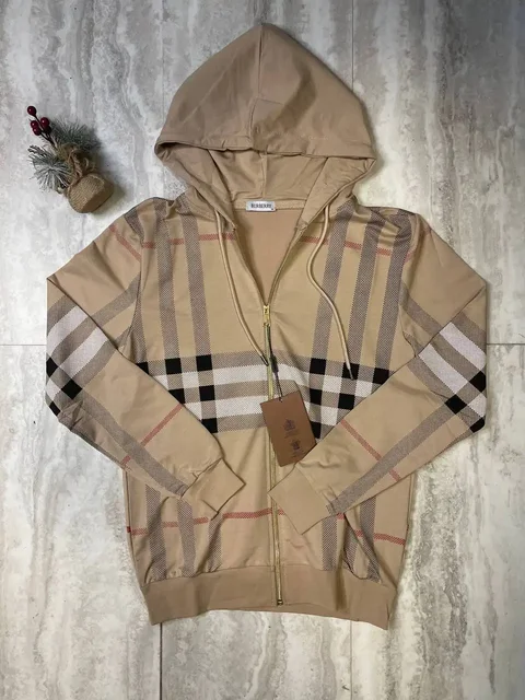 Продам зипку BURBERRY - частное объявление в Уфа