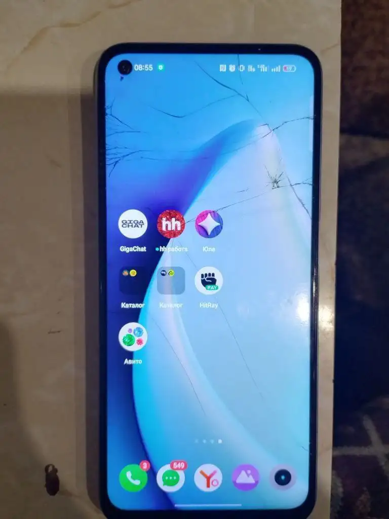 Продам realme 8i 4/64 с разбитым экраном - Смартфоны (Электроника) в Уфа