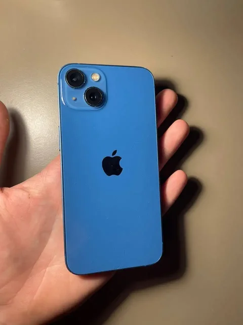 iPhone 13 128ГБ в нормальном состоянии - Связь и навигация в Уфа