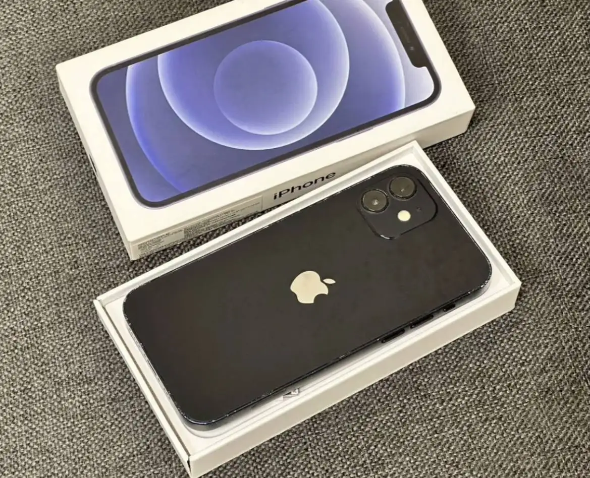 Обмен iPhone 12 128GB черный - Смартфоны (Электроника) в Уфа