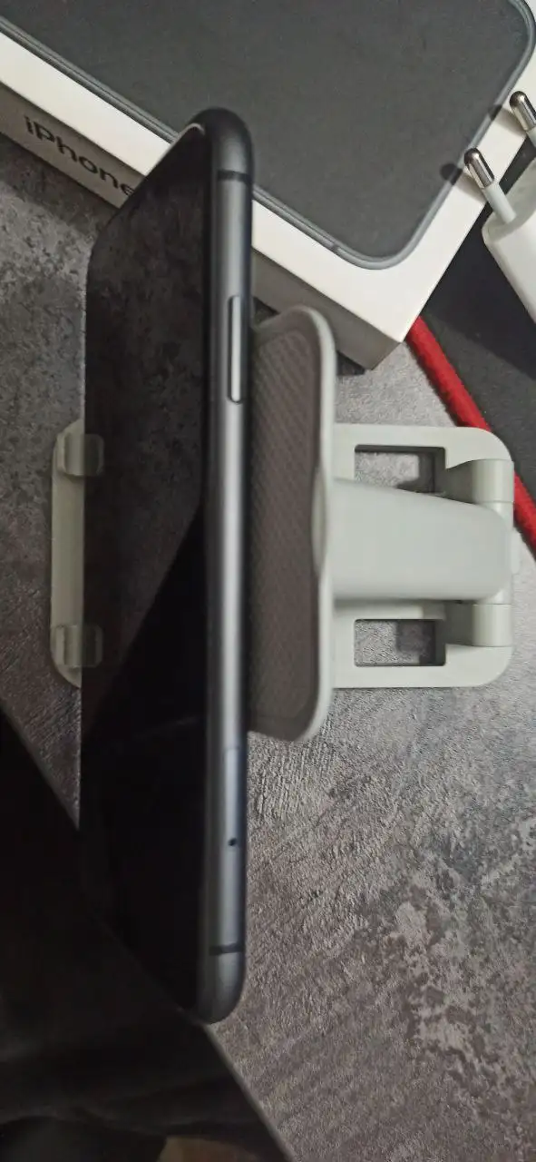 Продам iPhone 11 64gb в отличном состоянии - Смартфоны (Электроника) в Уфа