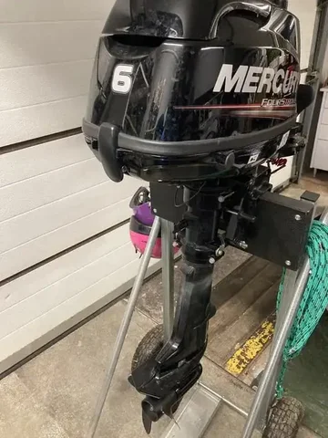 Лодочный мотор Mercury F 6 MH 2020 года - Автошины в Уфа