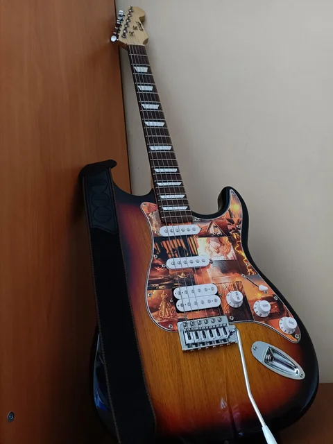 Продажа электрогитары Homage Stratocaster - Туризм и отдых на природе в Уфа