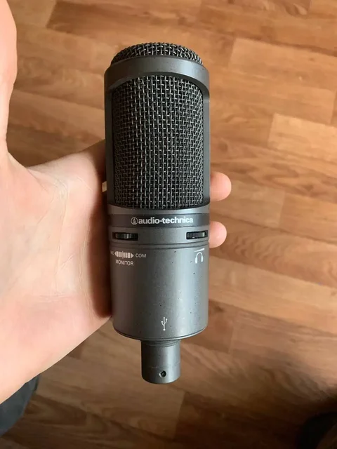 Микрофон студийный Audio-Technica AT2020 - Игровые приставки и аксессуары в Уфа